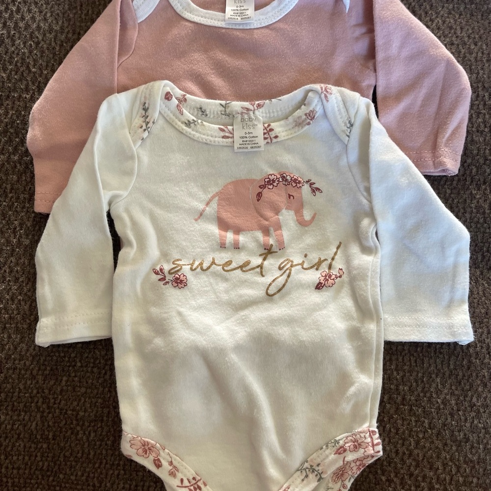Baby Kiss 0-3 Month Elephant Print Long Sleeve Bodysuits 2 Pack Set 🩷 EUC